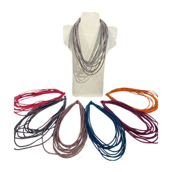 Stand-nacklace-collection