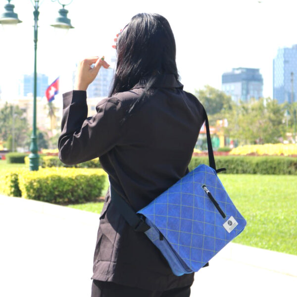 Mekong Colory Messenger Bag - Image 3