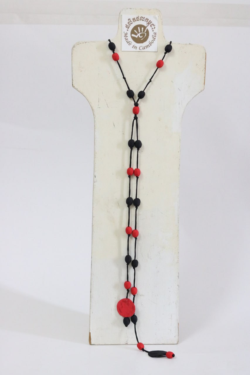 Silk beads 1 layer Necklace - Image 13