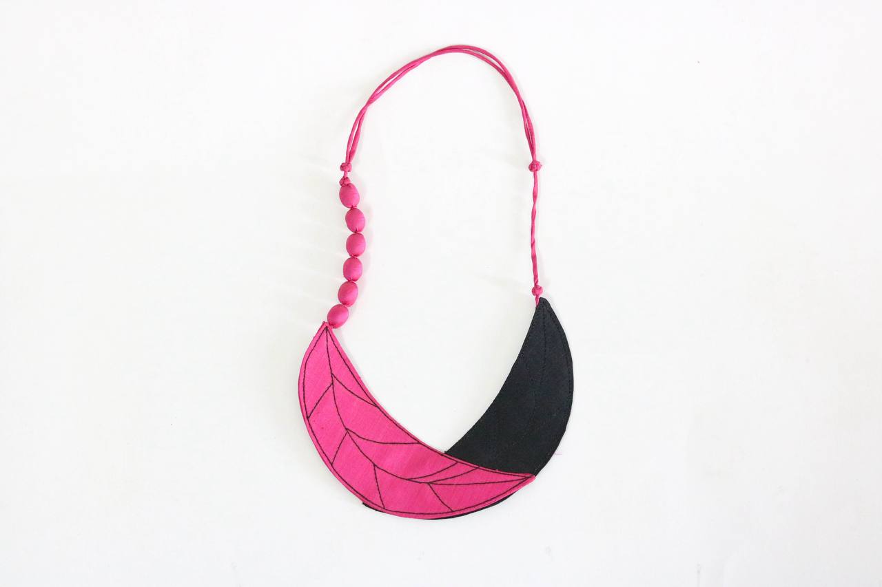 Silk Necklace Bandle